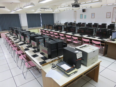 電腦教室六圖片