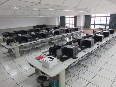 電腦教室九圖片