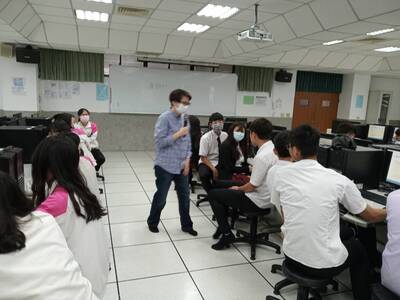 嶺東科大講座圖片